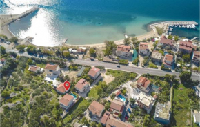  Awesome home in Duce Luka with WiFi and 5 Bedrooms  Duće